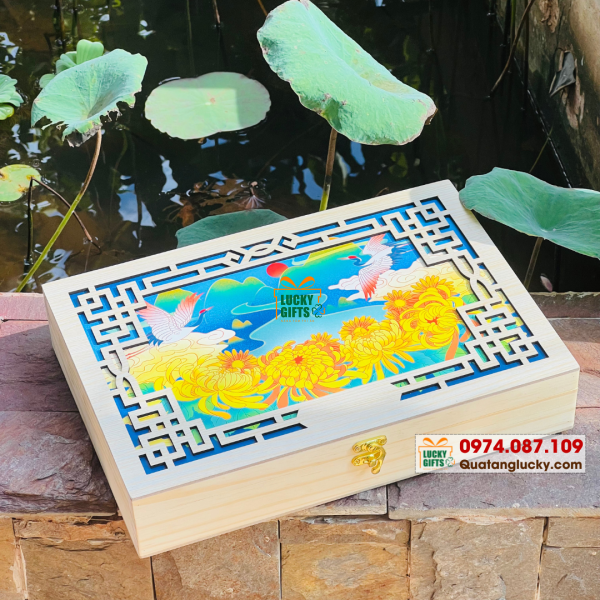 Hộp gỗ  trung thu 6 bánh- thu cúc